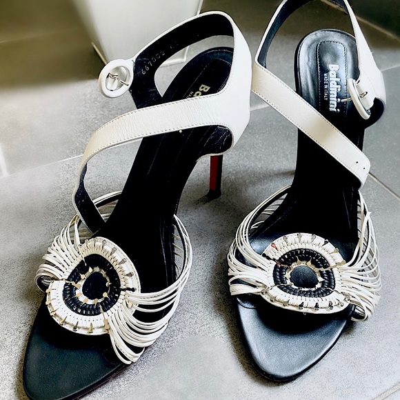 LIKE NEW Baldinini White Heels Sandals Perfect for Summer - Picture 2 of 4